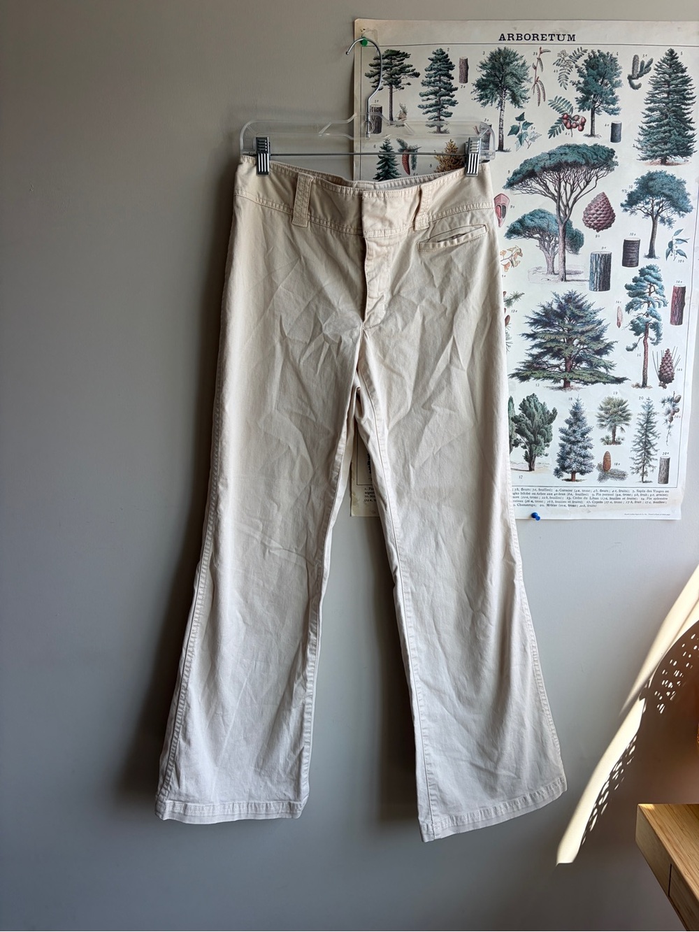 Sunday best mid rise pant size 6 cream